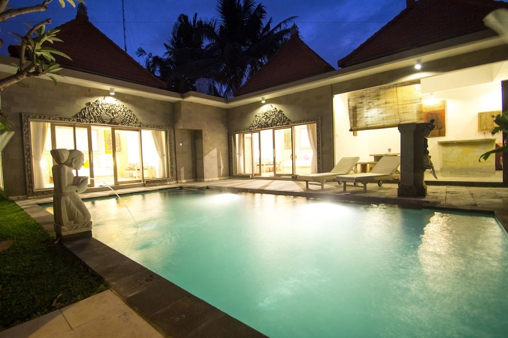 Ubud Lestari Villa Экстерьер фото