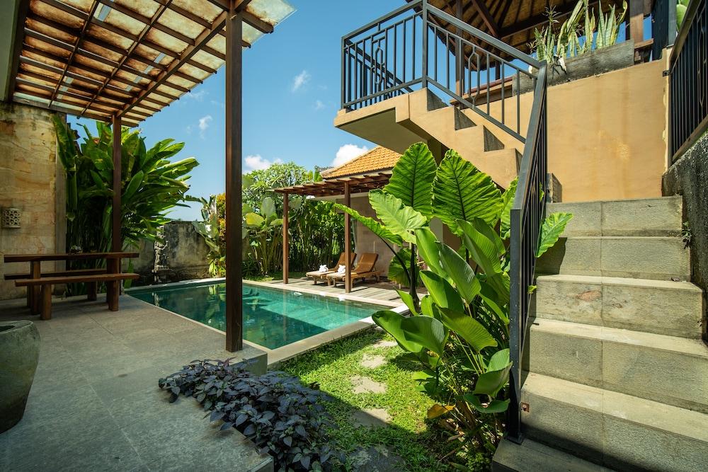 Ubud Lestari Villa Экстерьер фото